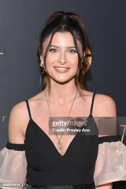 Savannah Outen attends Premiere Of TNT's "The Alienist" - Arrivals on January 11, 2018 in Los Angeles, California.