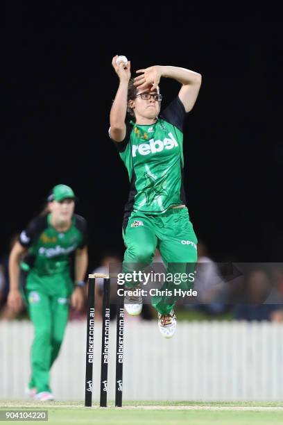 Emma Kearney of the Starts bowls during the the Women's Big Bash League match between the Brisbane Heat and the Melbourne Stars at Harrup Park on...