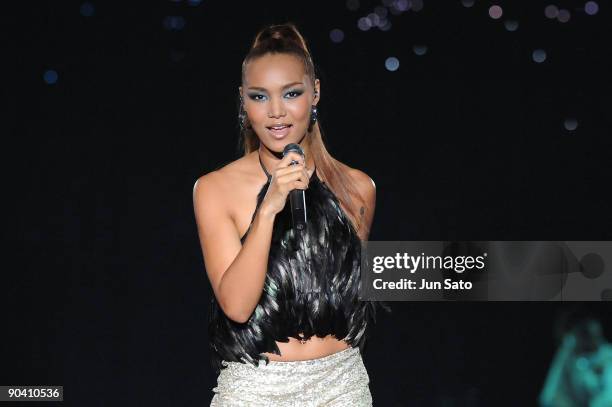 Crystal Rutcher Singer 4,145 Singer Crystal Stock Photos, High-Res Pictures, and Images ...