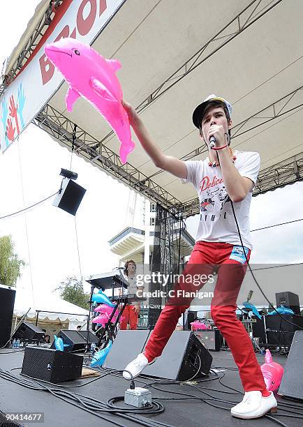 Guitarist Luke Smith of Natalie Portman's Shaved Head performs during the 2009 Bumbershoot Music and Arts Festival at Seattle Center on September 5,...