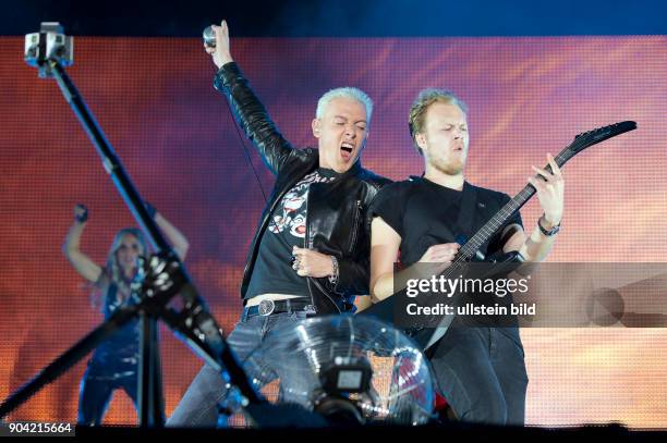German Rapper Scooter 161 Scooter Techno Stock Photos, High-Res Pictures, and Images - Getty ...