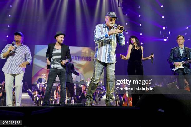 Night Of The Proms - das Musik-Event mit Il Novecento; Robert Groslot u.v.a. In Hamburg, o2 World Arena. Gaeste: Johannes Oerding, OMD, The Beach...