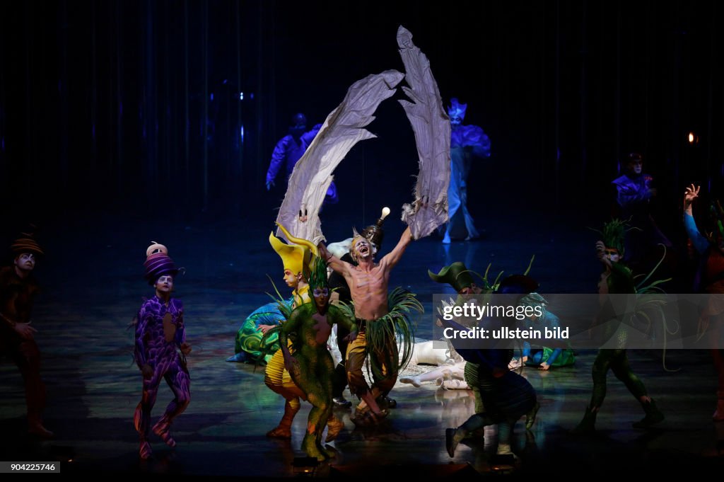 Cirque du Soleil - Varekai am 10.02.2016 in Hamburg, Barclaycard Arena