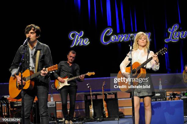 The Common Linnets - die niederlaendische Band mit Saengerin Ilse DeLange sowie JB Meijers, Rob Crosby, Matthew Crosby und Jake Etheridge, die beim...