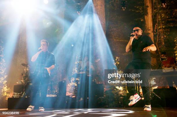 Fettes Brot - die deutsche Hip-Hop-Gruppe mit Dokter Renz , MC Koenig Boris , MC Bjoern Beton bei einem Konzert in Hamburg, Barclaycard Arena. (Photo...