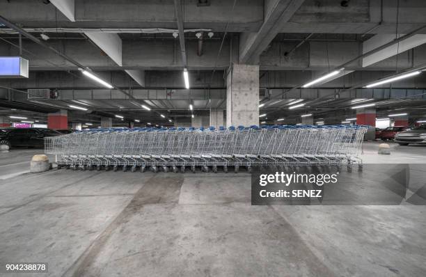 shopping cart - road intersection stock pictures, royalty-free photos & images