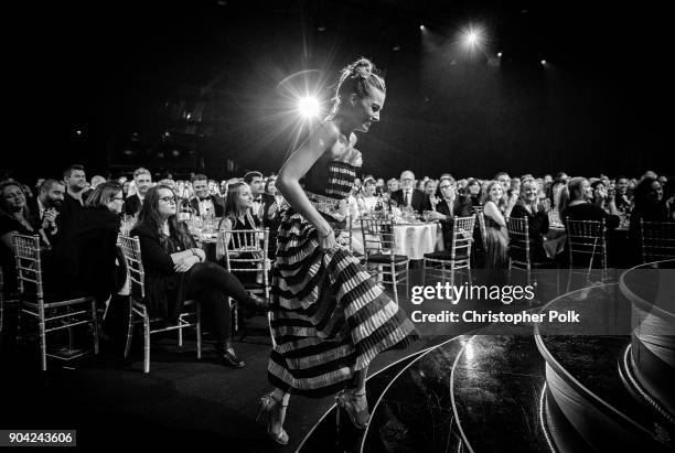 Actor Margot Robbie attends The 23rd Annual Critics' Choice Awards at Barker Hangar on January 11, 2018 in Santa Monica, California.