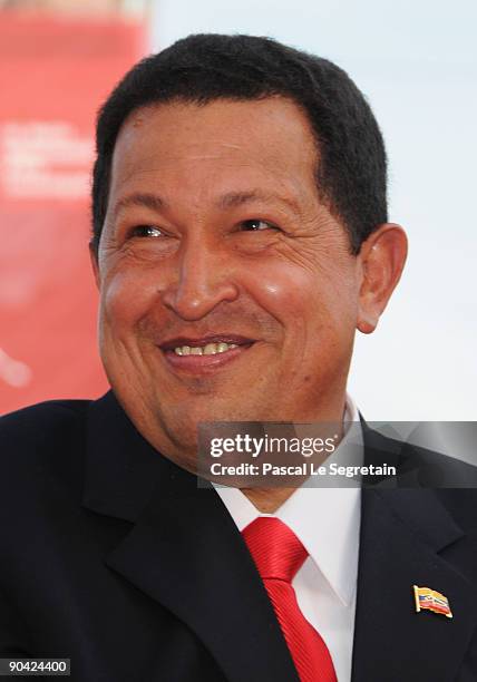 Hugo Ch 30,285 President Hugo Chavez Stock Photos, High-Res Pictures, and ...
