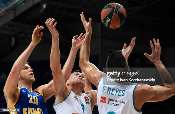 Jonas Maciulis, #8 of Real Madrid competes with Andrey Zubkov, #20 of Khimki Moscow Region during the 2017/2018 Turkish Airlines EuroLeague Regular...