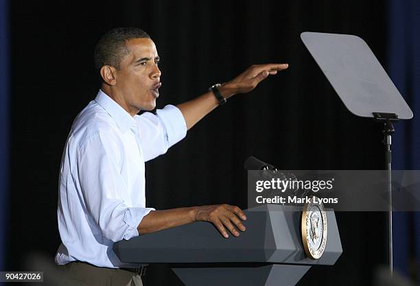 President Barack Obama speaks to a crowd at the annual AFL-CIO Labor Day picnic at Coney Island September 7, 2009 in Cincinnati Ohio. President Obama...