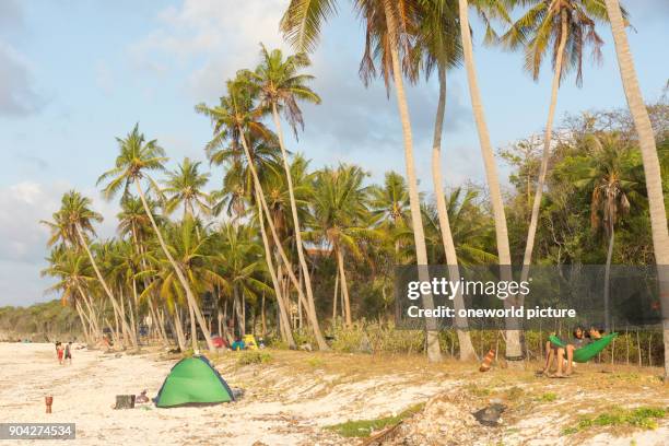 Indonesia, Sulawesi Selatan, Bulukumba, tents on the beach, beach, Bira.