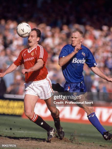 Manchester United Oldham 1990 Photos and Premium High Res Pictures ...