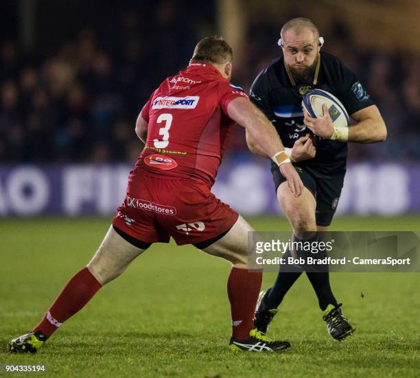 Bath Rugby's Tom Dunn in action during the European Rugby Champions Cup match between Bath Rugby and Scarlets at Recreation Ground on January 12,...