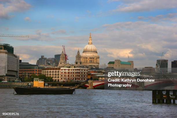 london-bridges - blackfriars bridge stock pictures, royalty-free photos & images