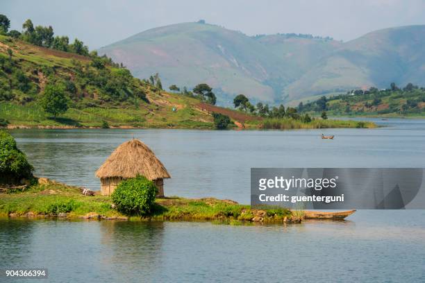 基伍湖海岸線, 剛果, 非洲 - rwanda 個照片及圖片檔