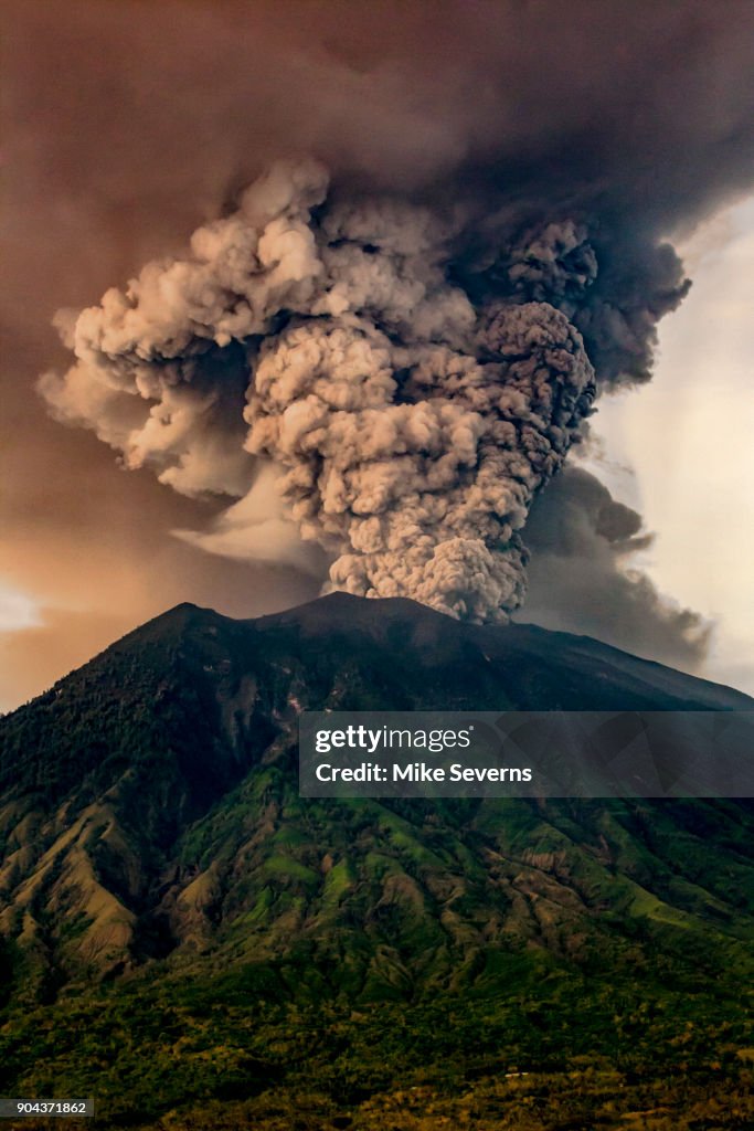Agung Eruption Nov. 27, 2017