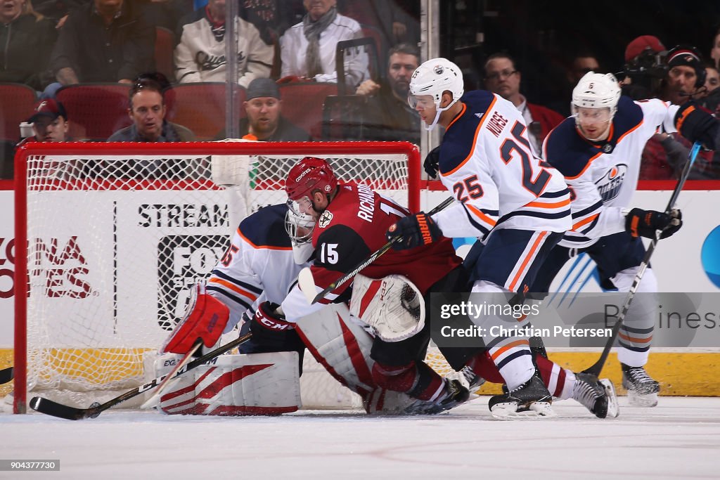 Edmonton Oilers v Arizona Coyotes