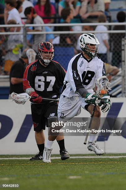 Stephen Peyse of the Long Island Lizards controls the ball during a Major League Lacrosse game against the Toronto Nationals at Shuart Stadium on...