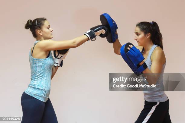women's boxing - uppercut stock pictures, royalty-free photos & images