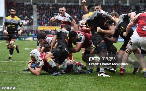 Rory Best of Ulster scores a try during the European Rugby Champions Cup match between Ulster Rugby and La Rochelle at Kingspan Stadium on January...