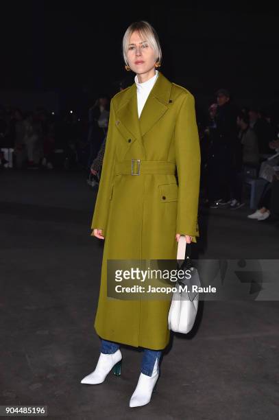 Linda Tol attends the Diesel Black Gold show during Milan Men's Fashion Week Fall/Winter 2018/19 on January 13, 2018 in Milan, Italy.