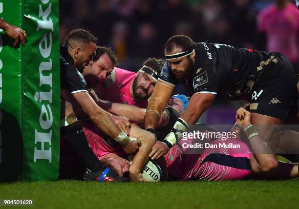 Sam Simmonds of Exeter Chiefs stretches out to score his side's second try during the European Rugby Champions Cup match between Exeter Chiefs and...