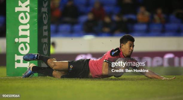 Sunia Latu of Krasny Yar scores a try during the European Rugby Challenge Cup between London Irish and Krasny Yar on January 13, 2018 in Reading,...