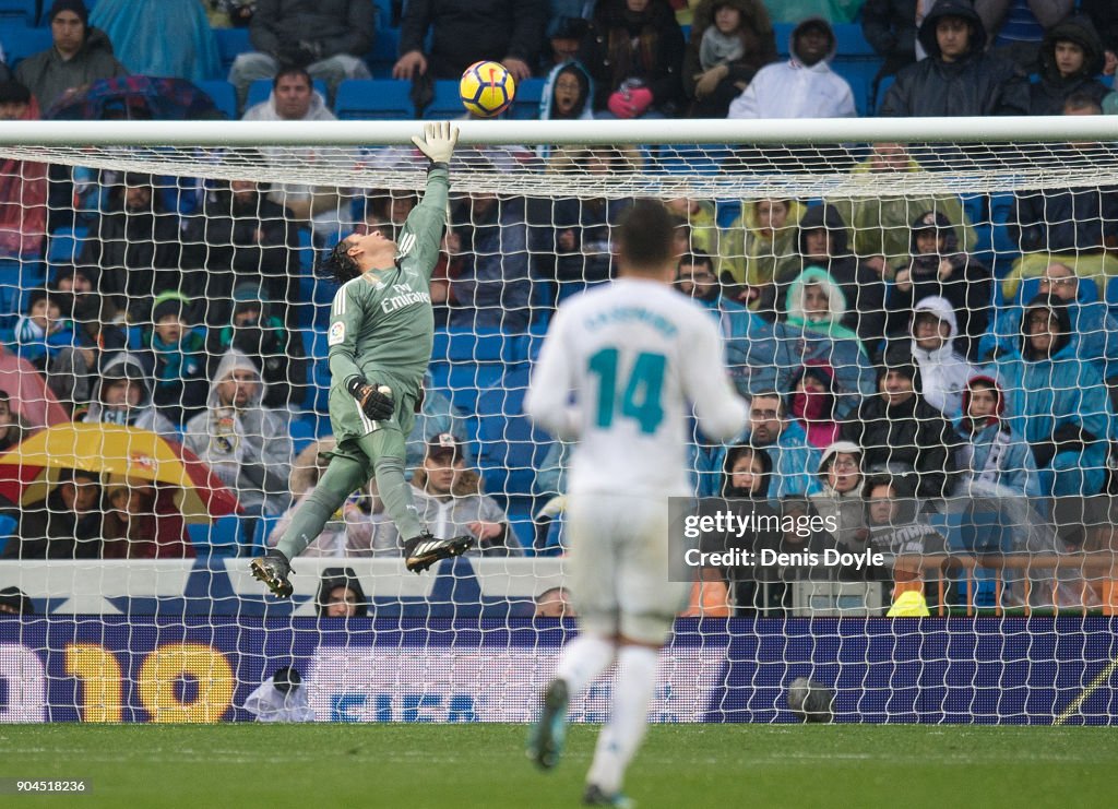 Real Madrid v Villarreal - La Liga