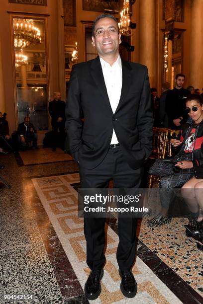 Jonathan Akeroyd attends the Versace show during Milan Men's Fashion Week Fall/Winter 2018/19 on January 13, 2018 in Milan, Italy.