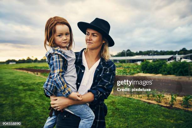 mum's teaching me all about farming - farmer australia stock pictures, royalty-free photos & images