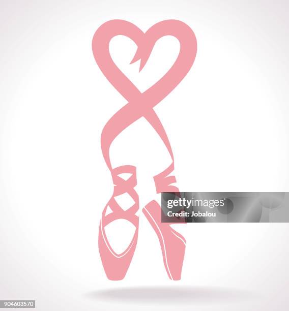 ballerina in pointe-clipart-grafiken - ballettschuh stock-grafiken, -clipart, -cartoons und -symbole