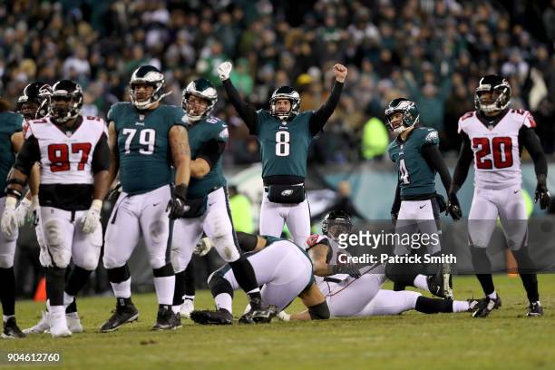 Donnie Jones of the Philadelphia Eagles celebrates after Jake Elliott kicked a 53 yard field goal against the Atlanta Falcons during the second...