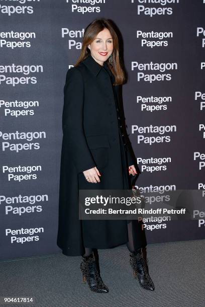 Actress Elsa Zylberstein attends the "Pentagon Papers" Paris Premiere at Cinema UGC Normandie on January 13, 2018 in Paris, France.