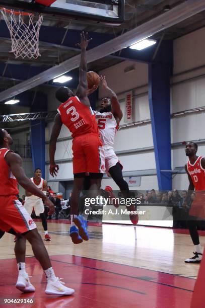 Kadeem Allen of the Maine Red Claws handles the ball during the NBA G-League Showcase Game 25 between the Memphis Hustle and the Maine Red Claws on...