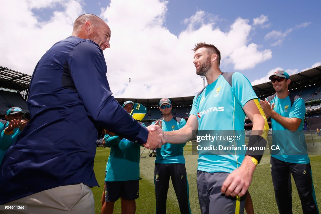 Australia v England - Game 1
