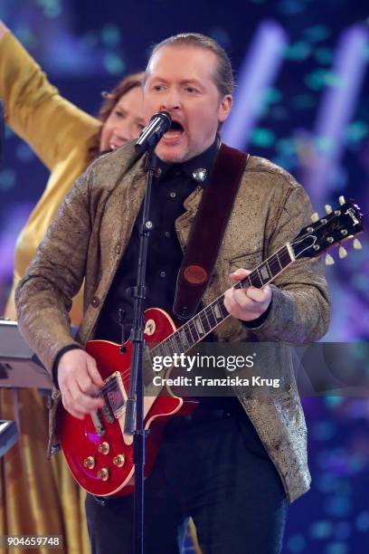 Joey Kelly performs during the 'Schlagerchampions - Das grosse Fest der Besten' TV Show at Velodrom on January 13, 2018 in Berlin, Germany.