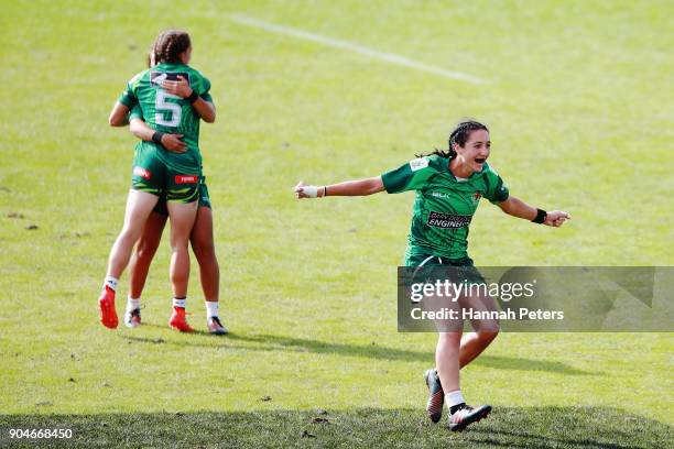 Sarah Goss of Manawatu celebrates after winning the Bayleys National Sevens Women's Cup Final match between Manawatu and Waikato at Rotorua...