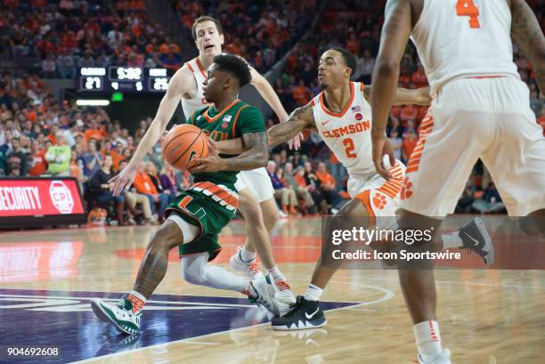 Chhris Reed 92 Guard Chris Reed Stock Photos, High-Res Pictures, and Images - Getty ...