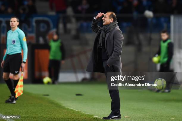 Michel Der Zakarian Coach of Montpellier during the Ligue 1 match between Montpellier and Monaco at Stade de la Mosson on January 13, 2018 in...