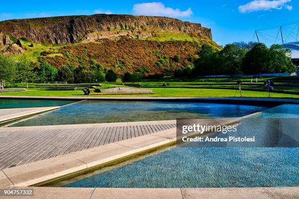 arthur seat park, edinburgh, scotland - arthur's seat - fotografias e filmes do acervo