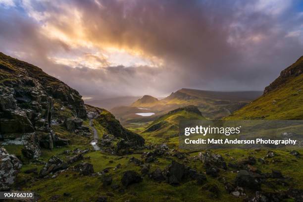 the quiraing  - scotland #5 - paesaggio estremo foto e immagini stock