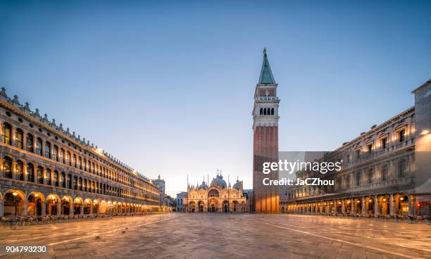 piazza san marco a venezia - venezia foto e immagini stock