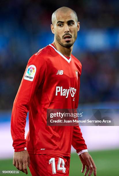 Guido Pizarro of Sevilla FC reacts during the La Liga match between Deportivo Alaves and Sevilla FC at Mendizorroza stadium on January 14, 2018 in...