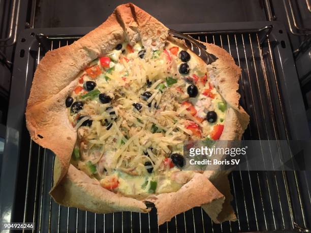 preparing quiche on lavash bread - step 10 - lavash stock pictures, royalty-free photos & images