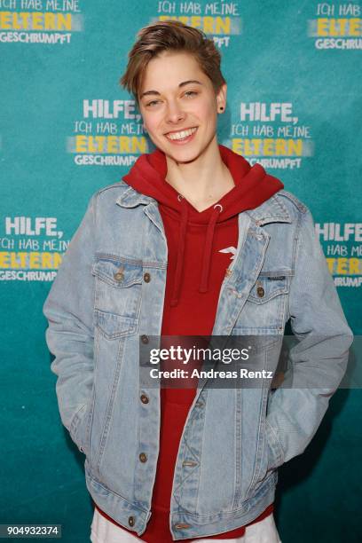 Leon Pelz attends the premiere of 'Hilfe, ich hab meine Eltern geschrumpft' at Cinedom on January 14, 2018 in Cologne, Germany.