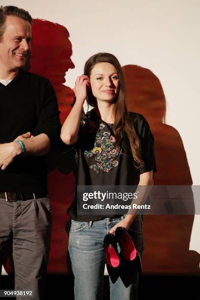 Julia Hartmann attends the premiere of 'Hilfe, ich hab meine Eltern geschrumpft' at Cinedom on January 14, 2018 in Cologne, Germany.