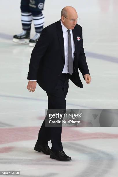 Head Coach Don Jackson of Red Bull Munich during 42th Gameday of German Ice Hockey League between Red Bull Munich and Nuernberg Ice Tigers at...