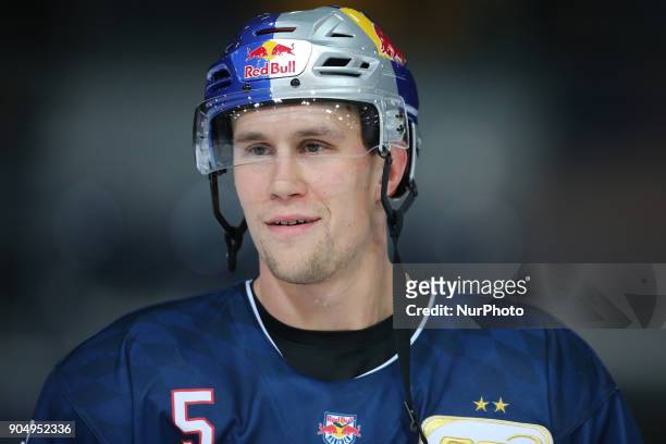 Keith Aulie of Red Bull Munich before the 42th Gameday of German Ice Hockey League between Red Bull Munich and Nuernberg Ice Tigers at...