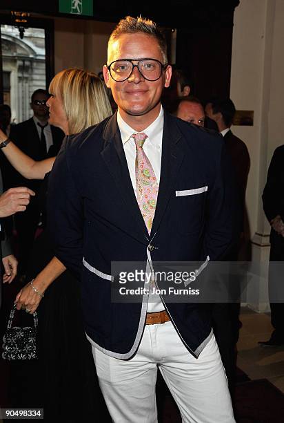 Giles Deacon arrives for the GQ Men of the Year awards at The Royal Opera House on September 8, 2009 in London, England.