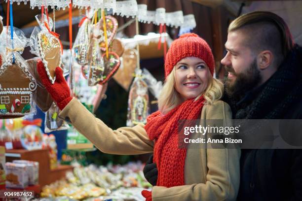 ginger bread as the symbol of christmas. cracow, poland - christmas market in poland stockfoto's en -beelden